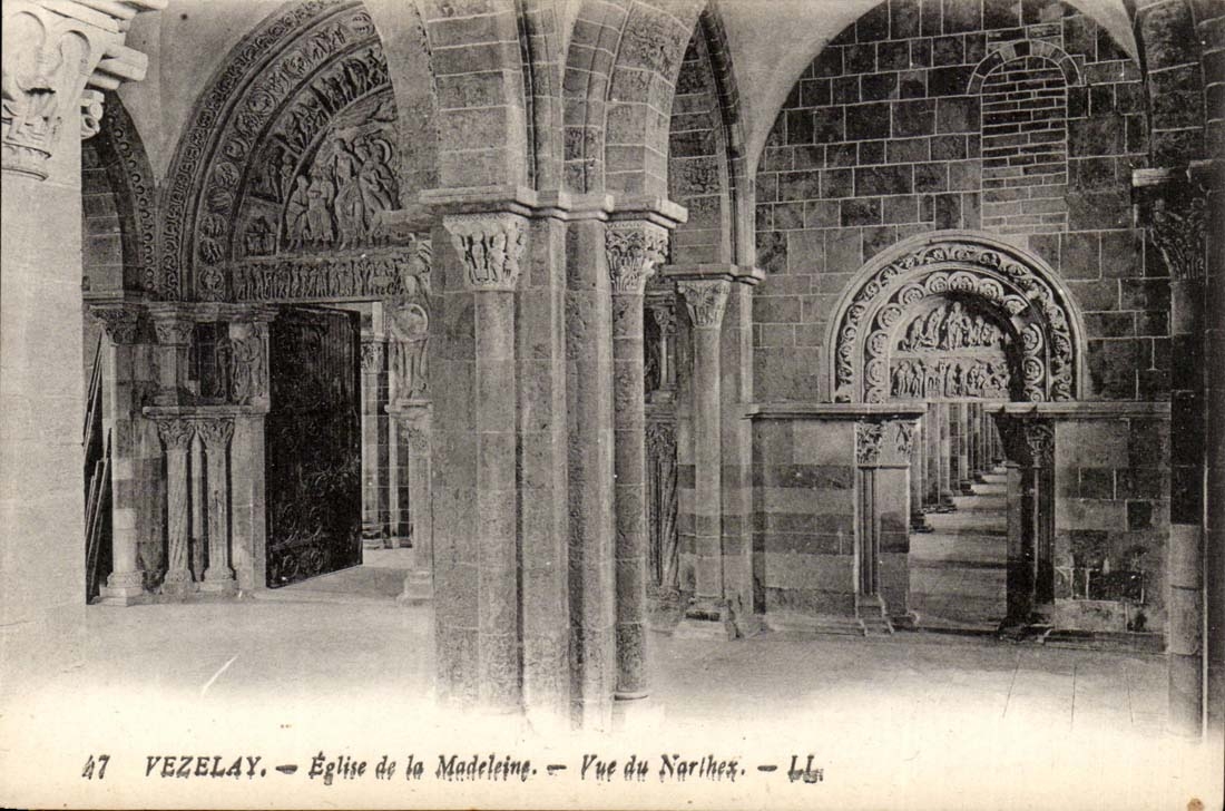 Vézelay — Église de la Madeleine — Vue du Narthex — LLi