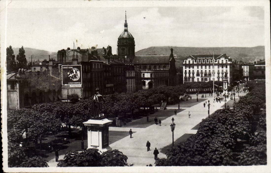 Clermont-Ferrand — Place Jaude — Éditeur A.P. (Paris)