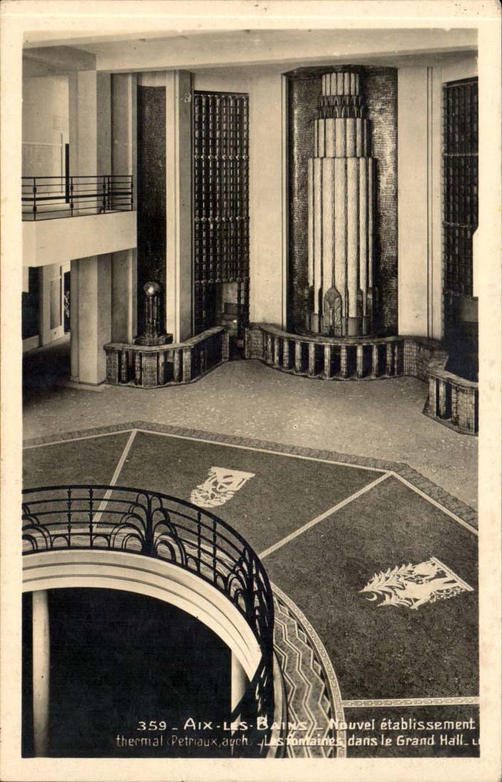 Aix les Bains CPA Nouvel etablissement thermal Les fontaines dans le grand hall