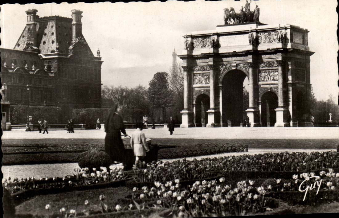 Paris CPA Place et arc de triomphe du Carroussel
