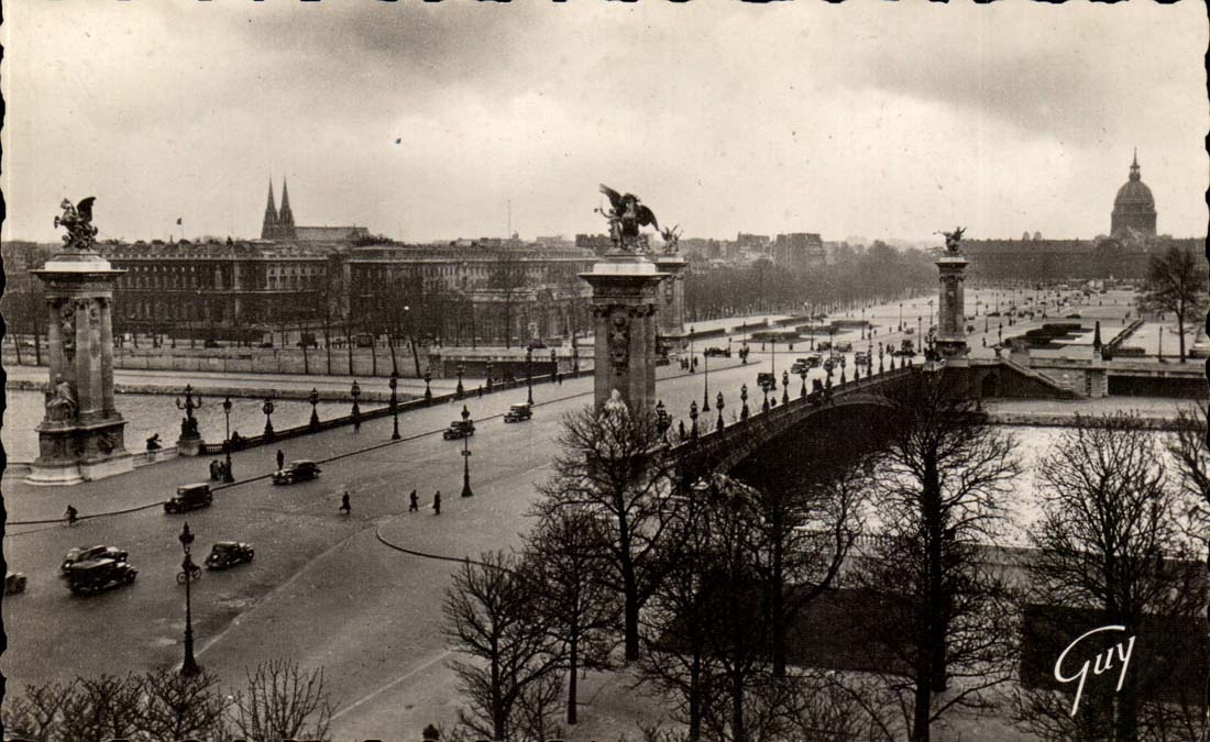 Paris CPA Pont Alexandre III et esplanade des Invalides