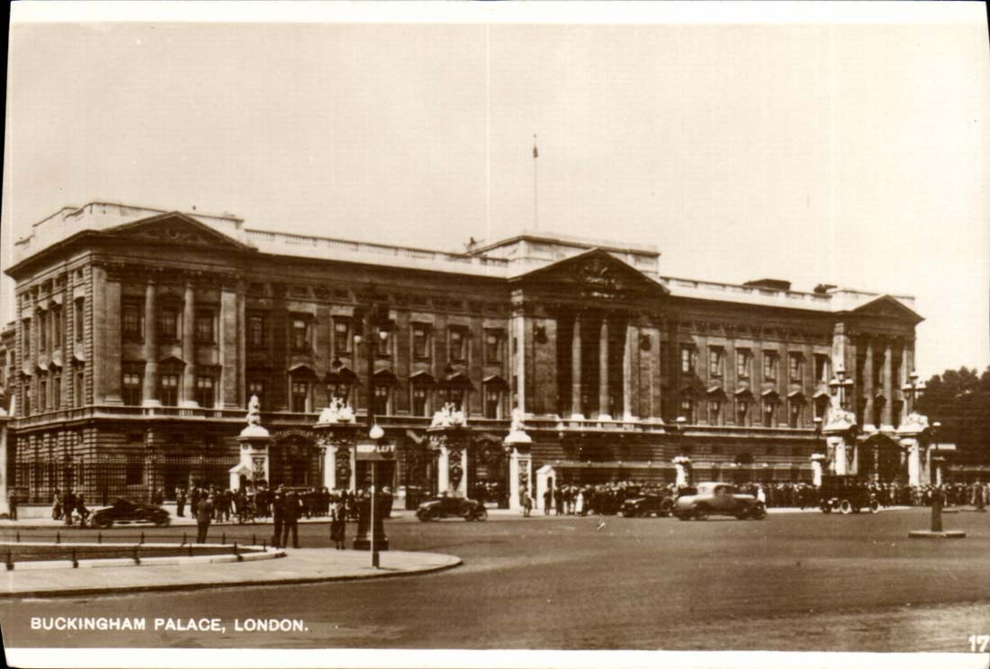 Grande Bretagne CPM Buckingham Palace London Londres