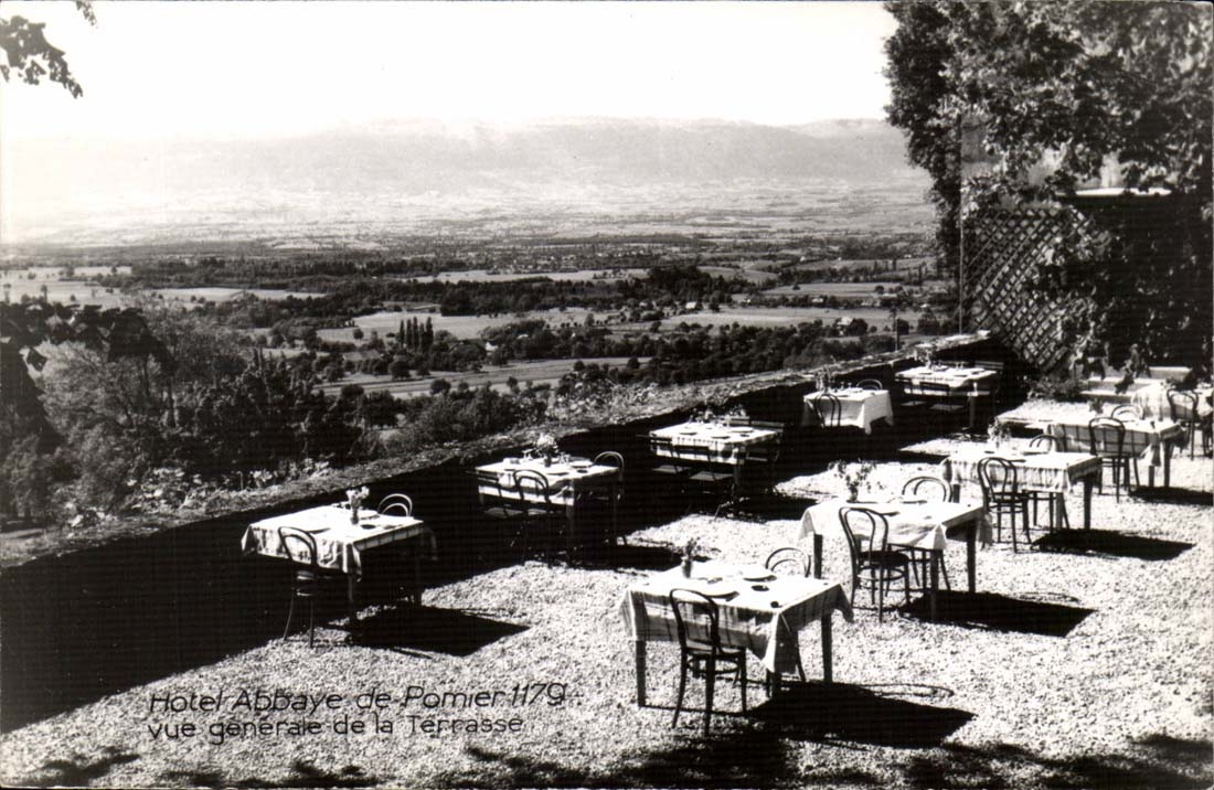 CPA Hotel abbaye de Pomier Vue generale de la terrasse