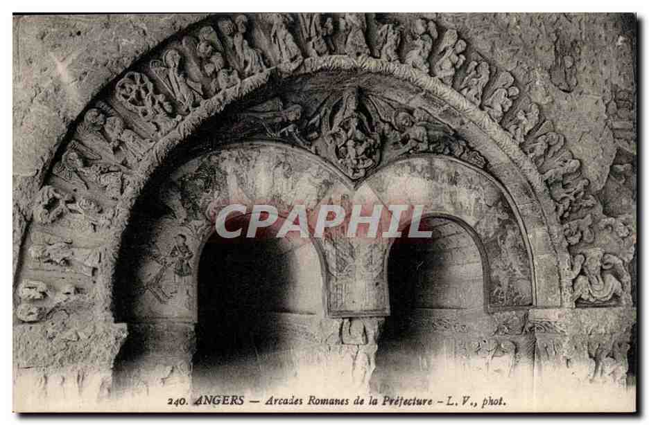 Angers CPA Arcades romaines de la Prefecture