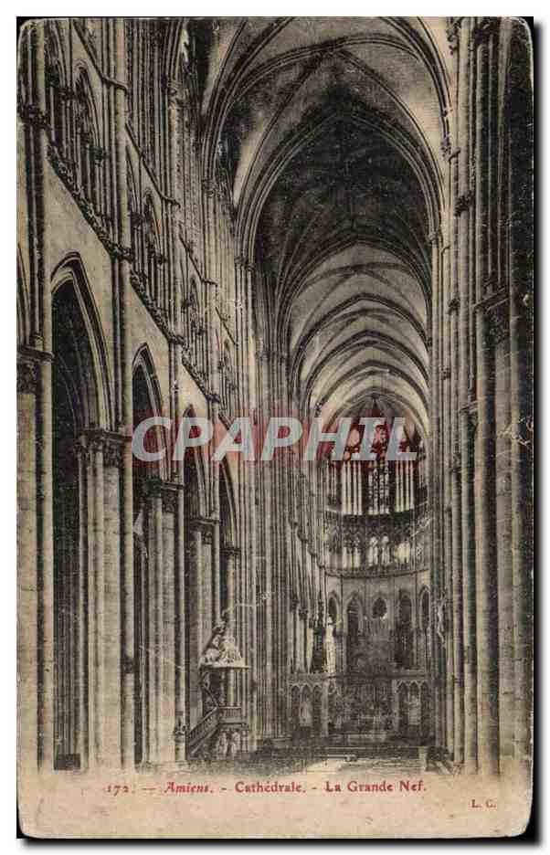 Amiens CPA Cathedrale La grande nef