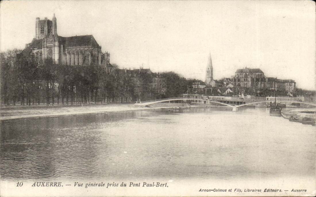 Auxerre CPA Vue generale prise du pont Paul Bert