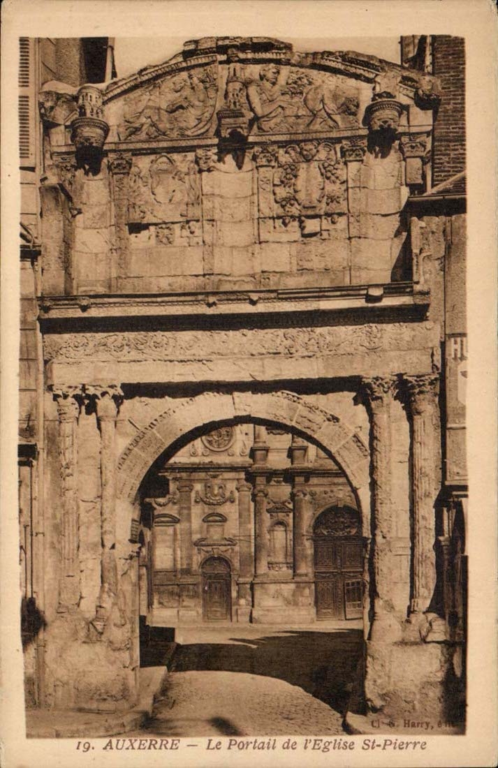 Auxerre CPA Le portail de l'eglise ST Pierre
