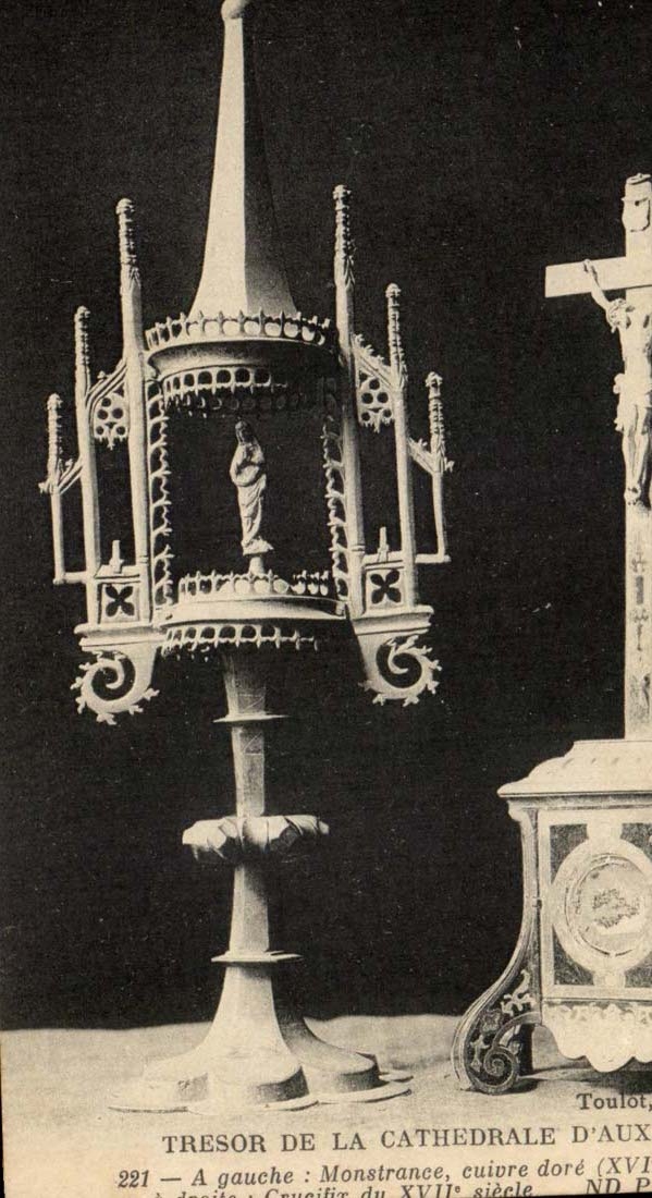 Auxerre CPA Tresor de la cathedrale Monstrance Crucifix