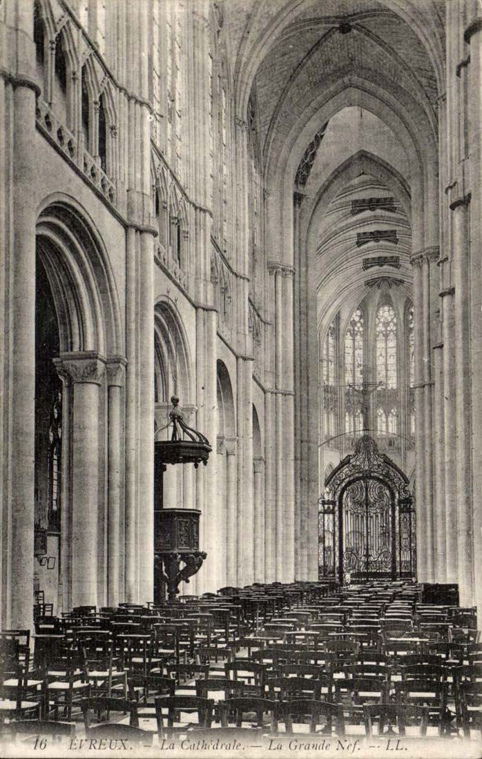 Evreux CPA La cathedrale La grande nef 