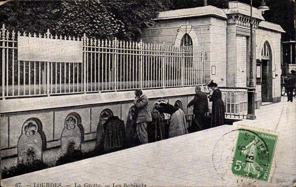 Lourdes CPA La grotte Les robinets