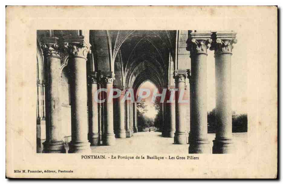 Pontmain - Le Portique de la Basilique - Les Gros Pilliers — Miles M. Fournier, éditeur, Pontmain