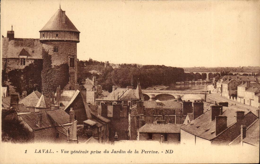 Laval CPA Vue generale prise du jardin de la Perrine