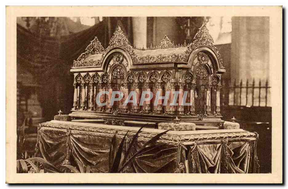 Petite Chasse de vermeil offerte par le BResil reliques de Ste Therese de l'enfant Jesus 