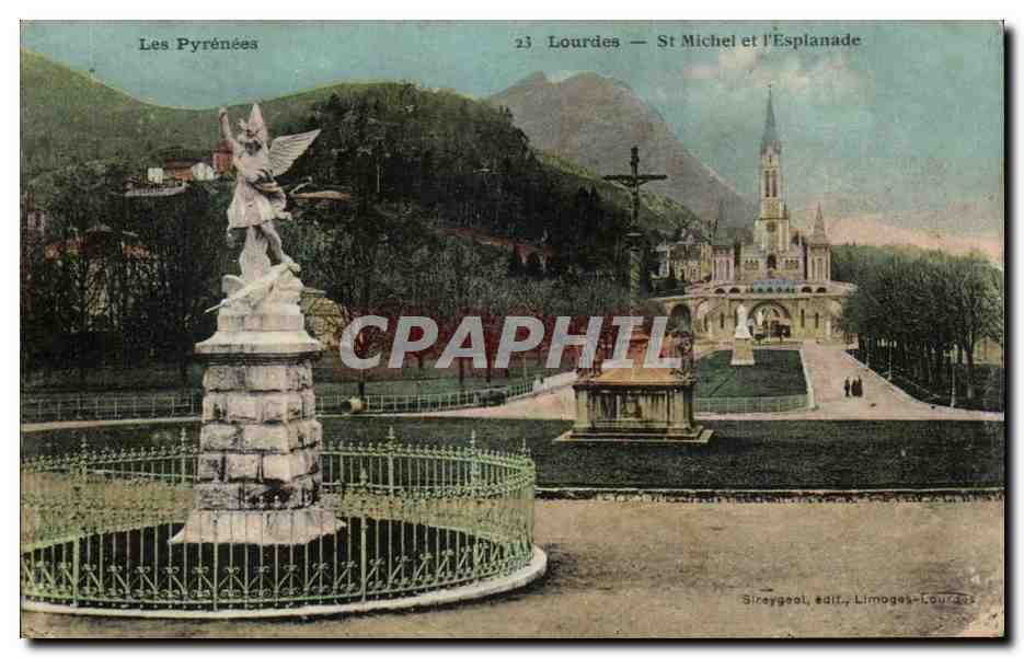 Lourdes CPA St Michel et l'esplanade