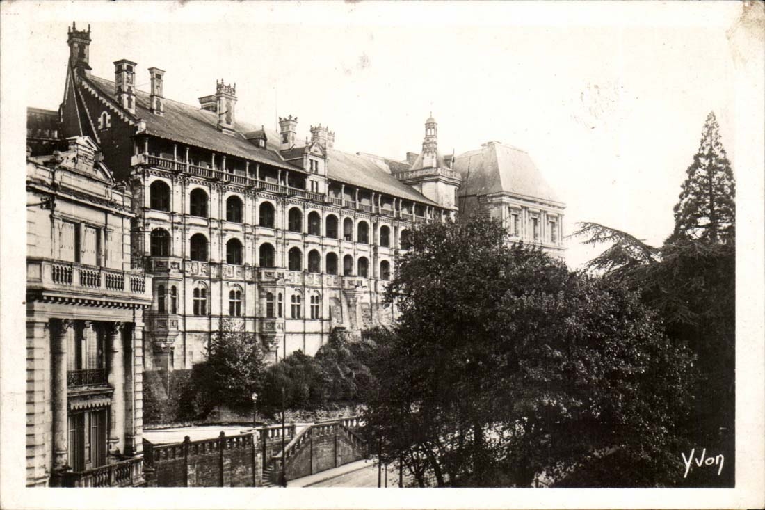 Blois - Chateau de Blois - la Douce France - CPA 