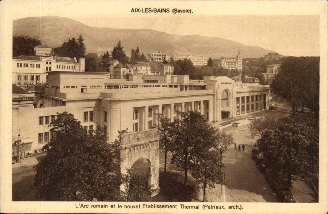Aix Les Bains - L'Arc Romain et le nouvel Etablissement Thermal - CPA
