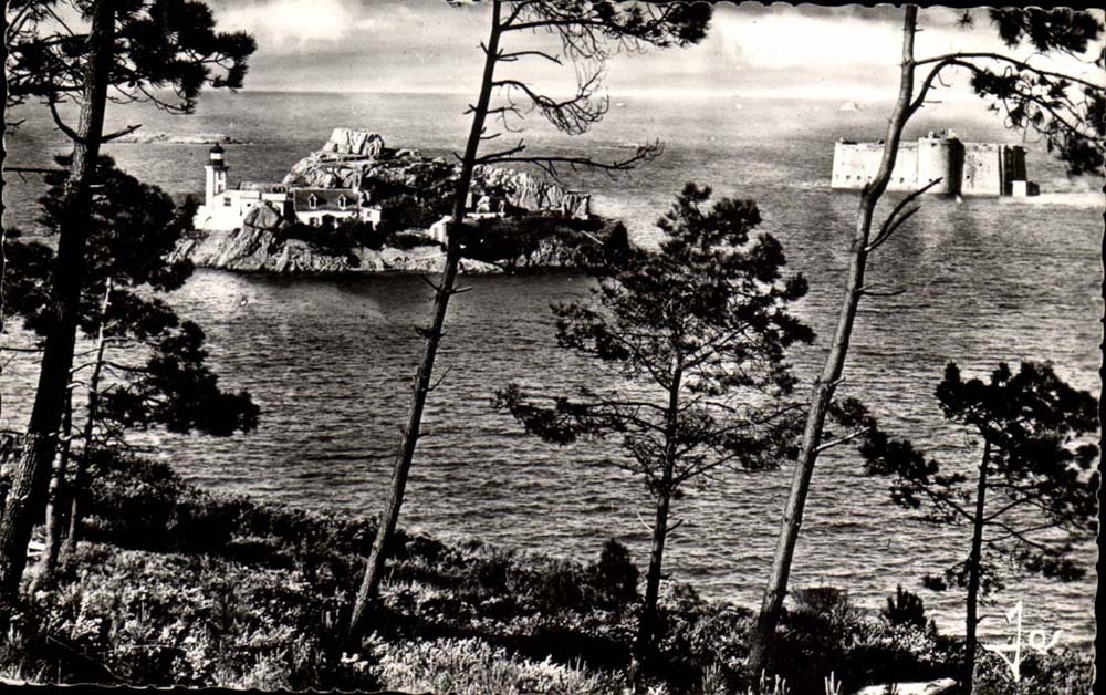 Morlaix - Baie de Moraix L'ile Louet et le Chateau du Toureau - CPA 