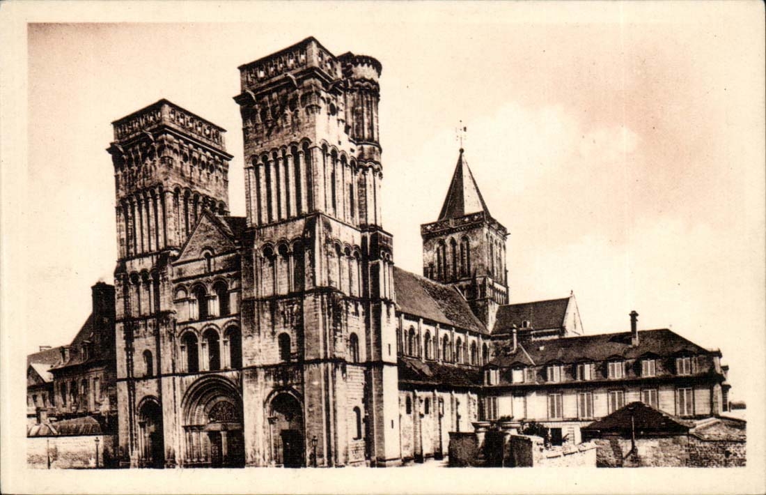 Caen - Abbaye aux Dames - Eglise de la tRiNITE CPA 