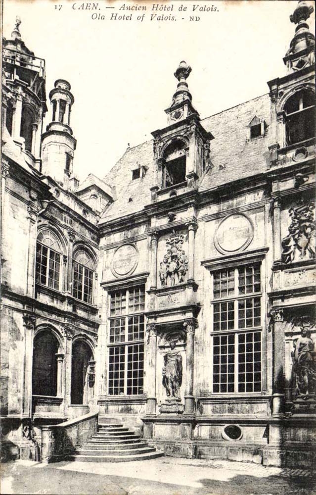 Caen - Ancien Hotel de Valois CPA 