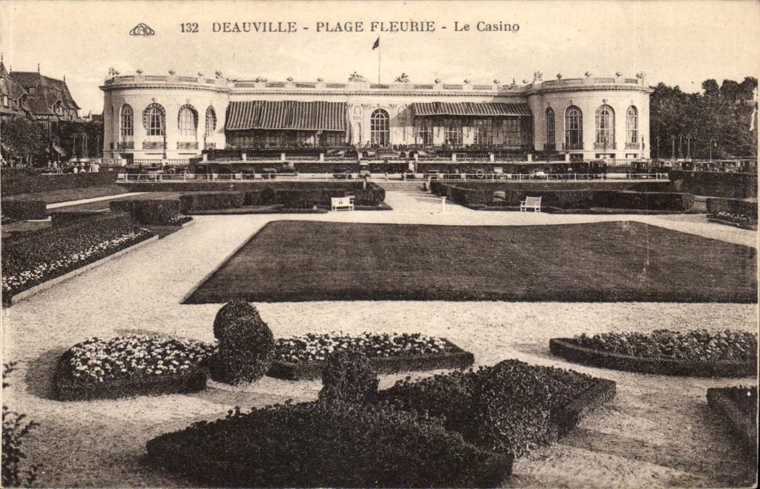 Deauville - Blütenstrand - Das Casino — Verlag CPAPHIL, Seriennummer 132