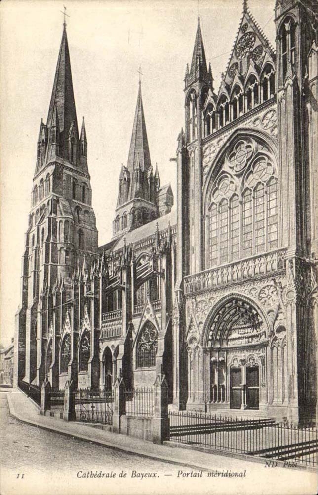 Cathédrale de Bayeux — Portail méridional — ND Phot