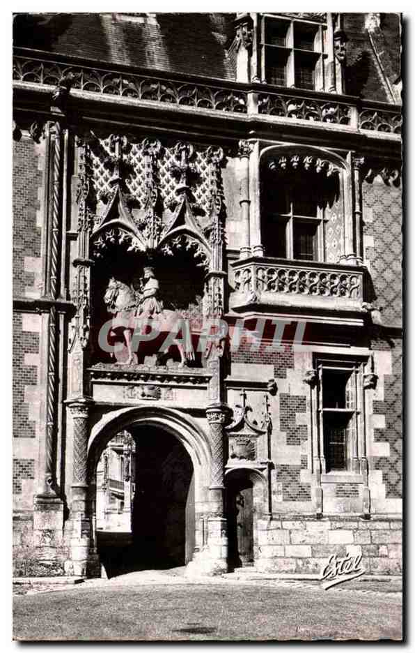 Blois - Portail Louis XII Le Chateau - CPA 