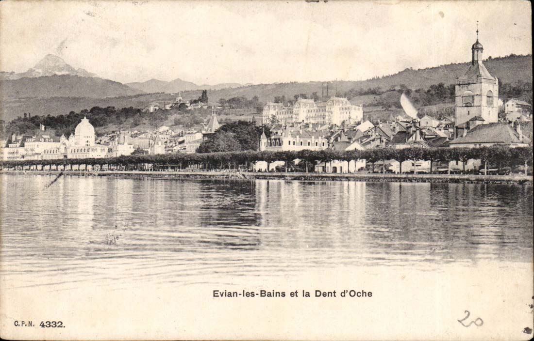Evian les bains - et la Dent d'Oche CPA 