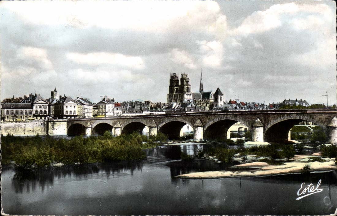 Orleans - Vue Generale Le Pont sur la Loire et la Cathedrale- CPA 