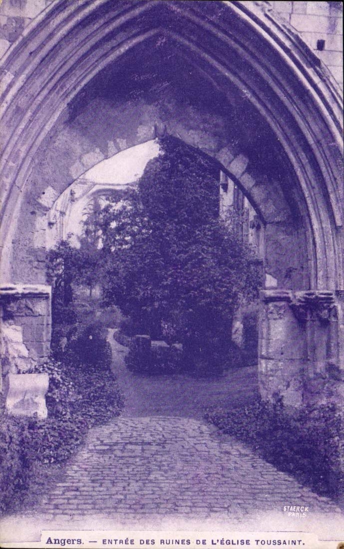 Angers - Entree des ruines de L'Eglise Toussaint - CPA 
