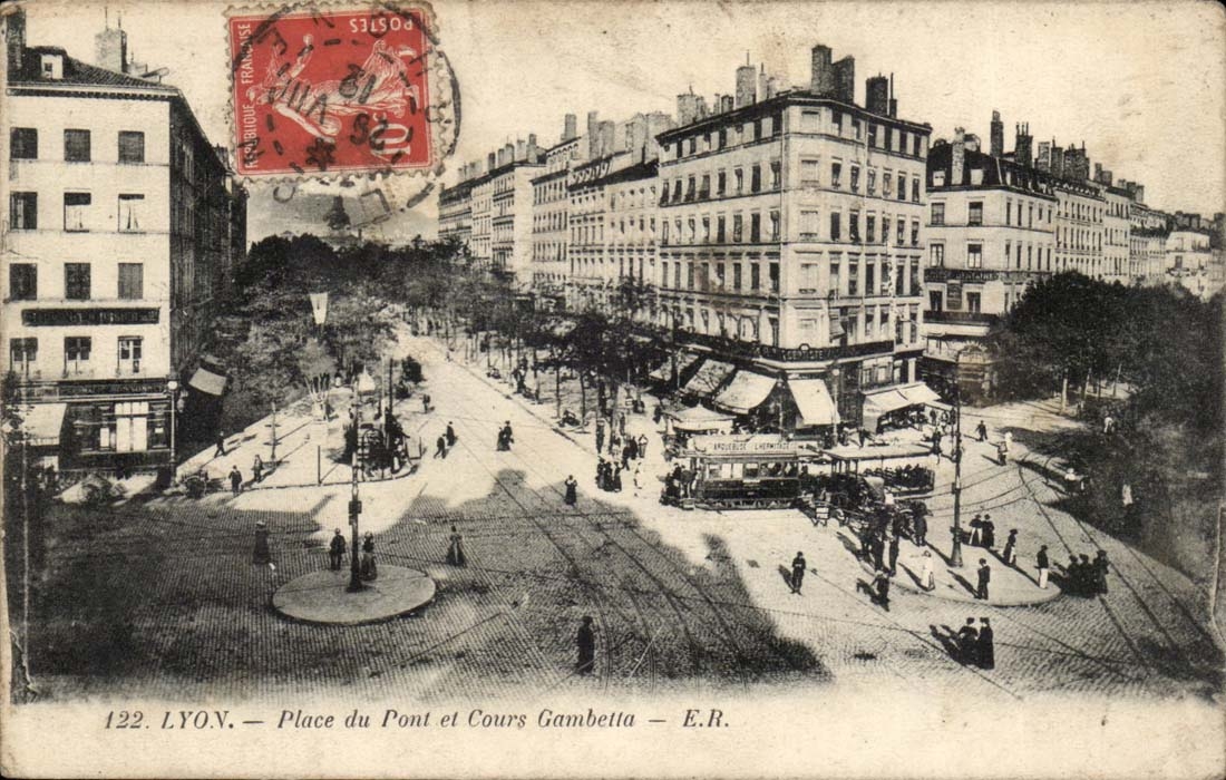 Lyon -Place du Pont et Cours Gambetta - CPA 