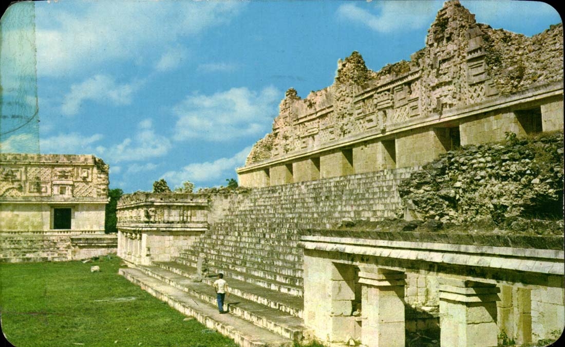 Templo de Venus, Cuadrángulo de las Monjas — Uxmal, Yucatán, Mexique — TARJETA POSTAL 'VISTACOLOR' — Photo Mark Turok