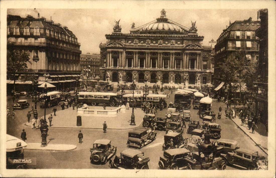 Paris - 8 - Place de l'Opera - automobile - CPA 