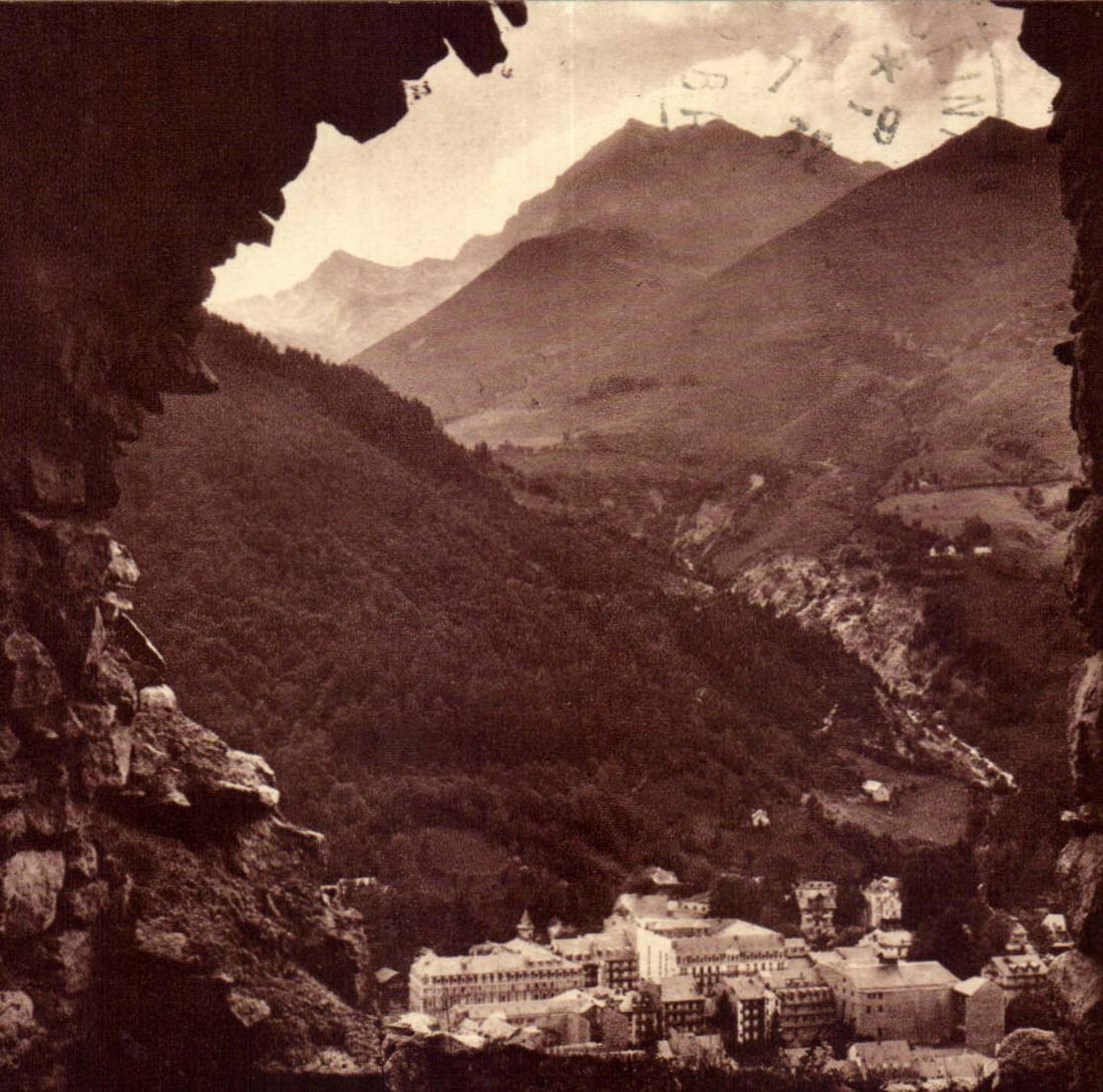 Cauterets — Bains Romains — Éditions JOVÉ, Pau (B.P.) — N° 120