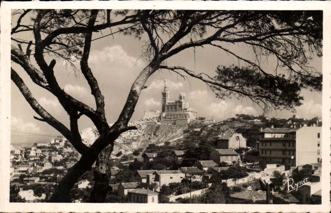 Marseille - Basilique de Notre Dame de la Garde - CPA 