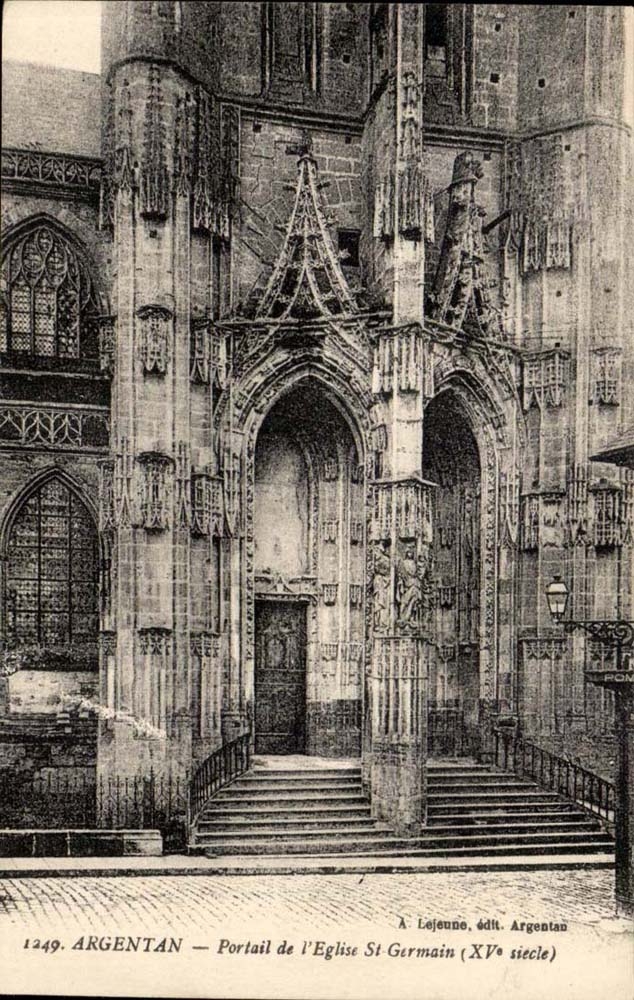 CPA Argentan Portail de l'eglise St Germain