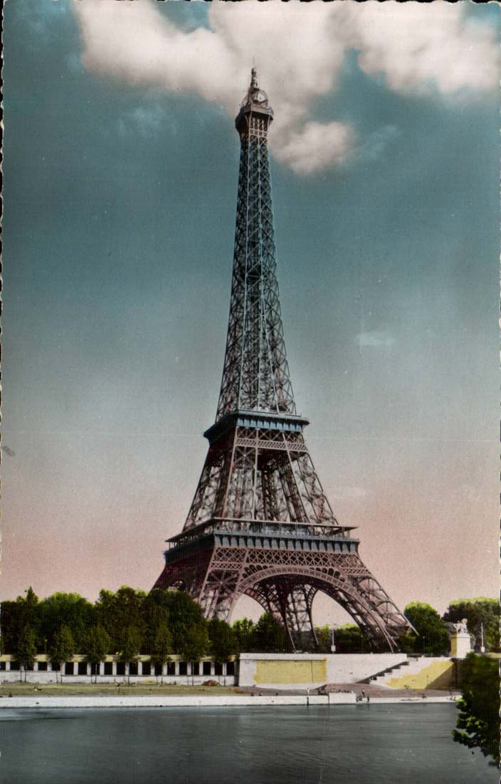 Paris 7 Tour d'Eiffel - CPA 