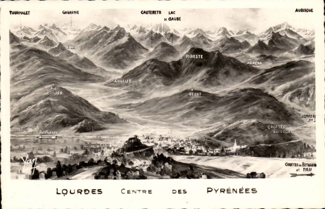Lourdes - Centre des Pyrenees CPA 