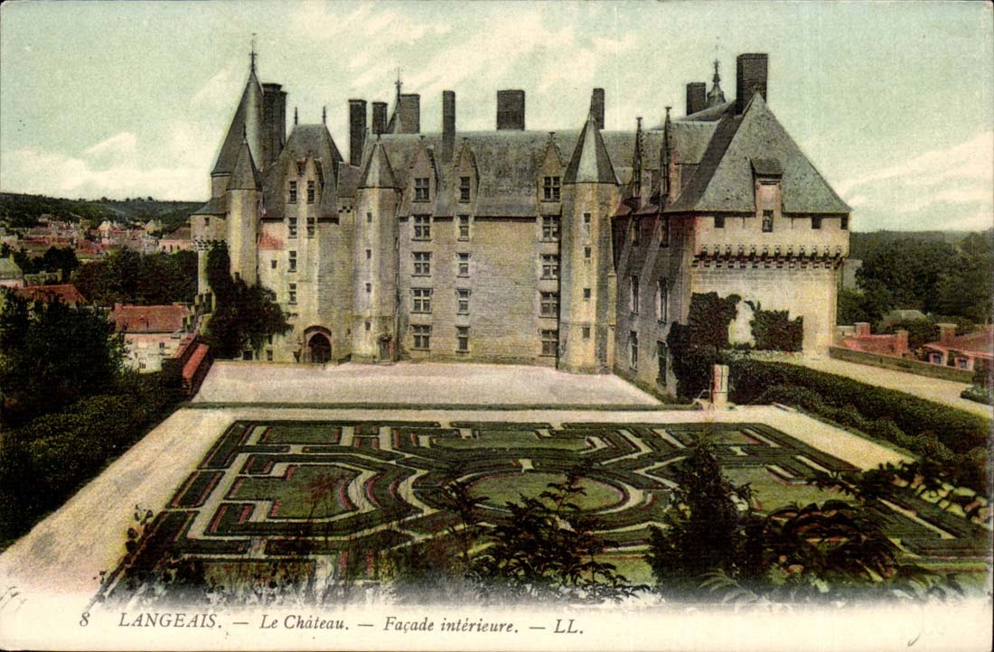Langeais - Facade Interieure - CPA 