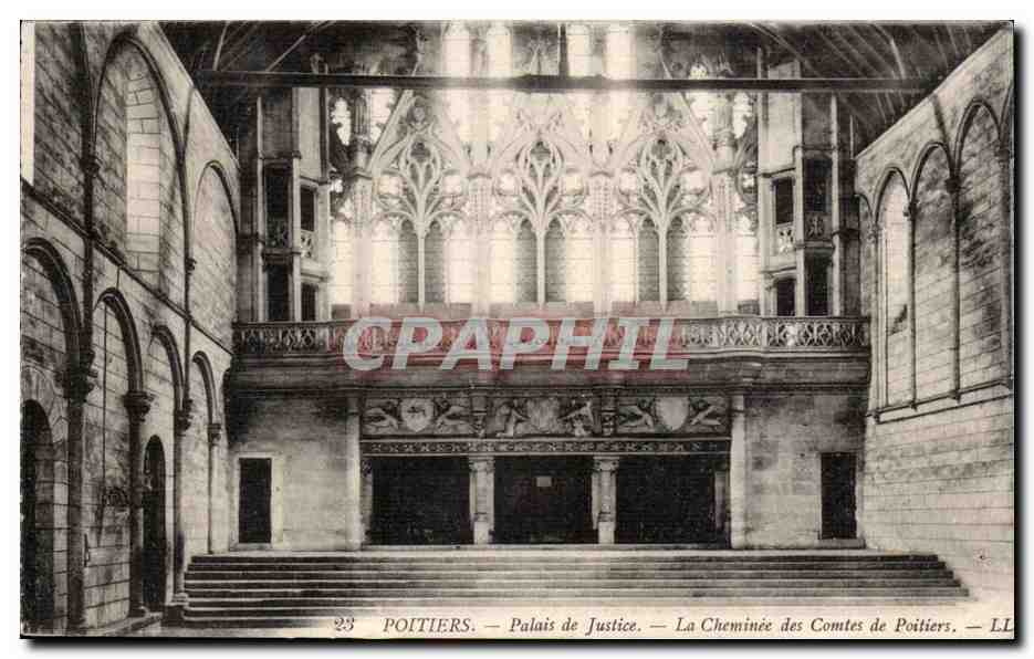 Poitiers — Palais de Justice — La Cheminée des Comtes de Poitiers — LL
