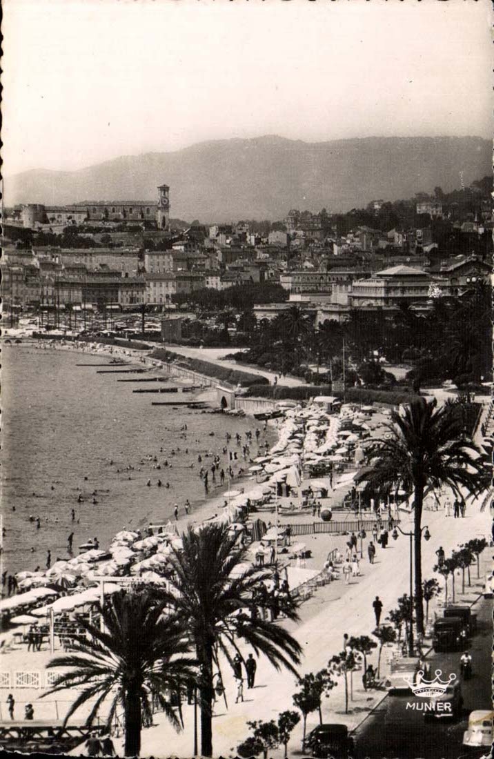 Cannes CPA La plage et la promenade de la croisette