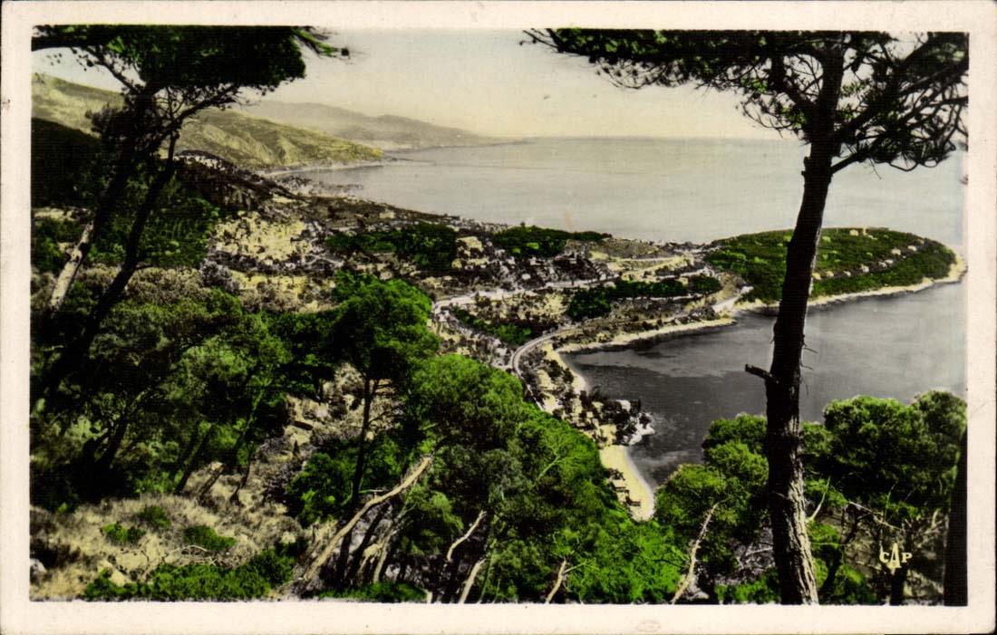 Menton CPA Vue sur le Cap Martin et l'Italie