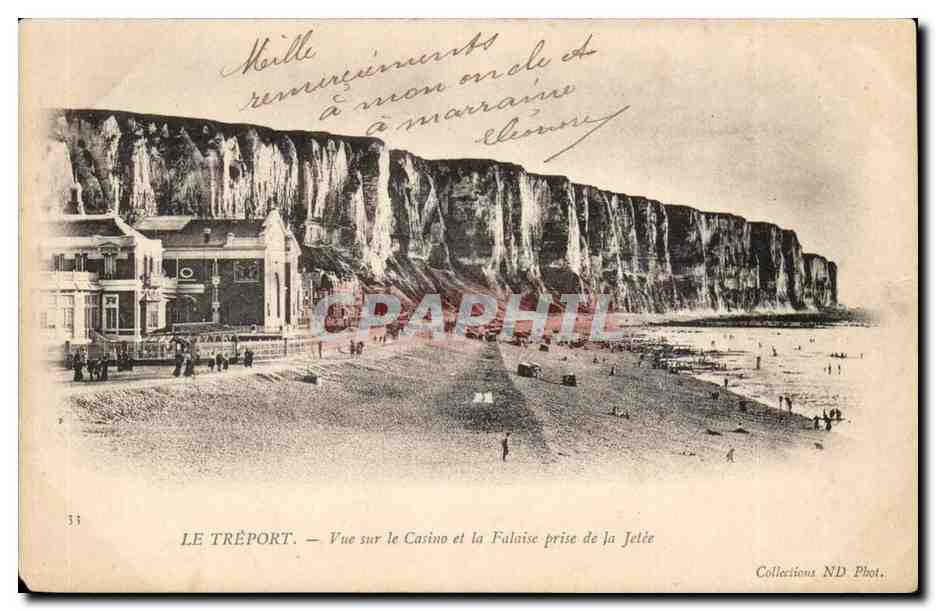 Le Treport CPA Vue sur le casino et la falaise prise de la jetee