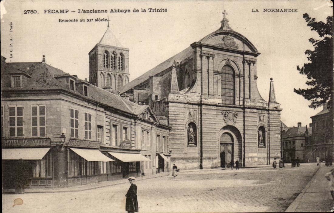 Fecamp CPA L'ancienne abbaye de la Trinite (CAfe Fouque)