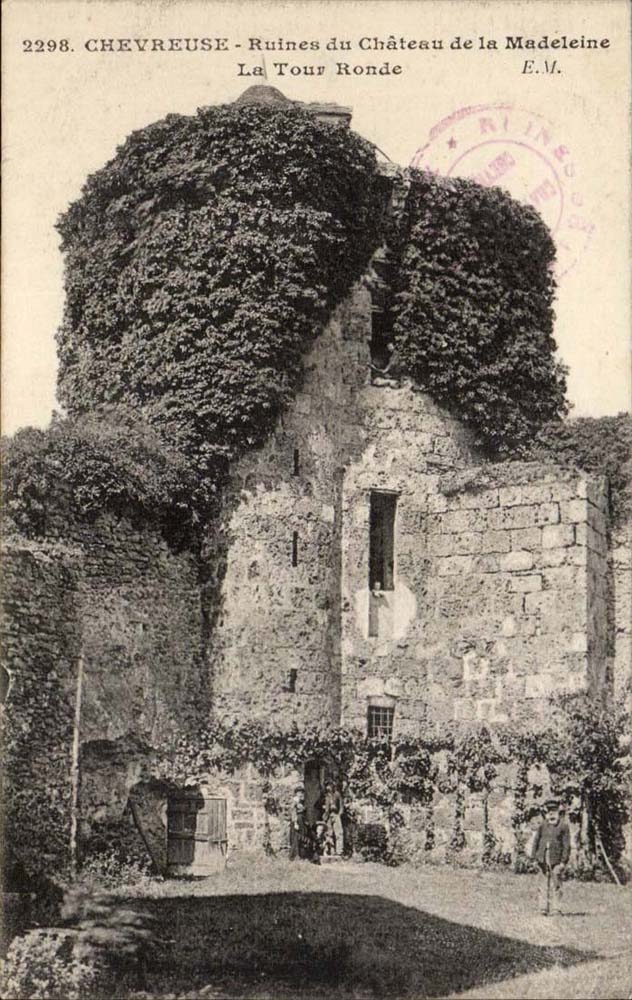 Chevreuse - Ruines du Château de la Madeleine - La Tour Ronde — E.M. n°2298
