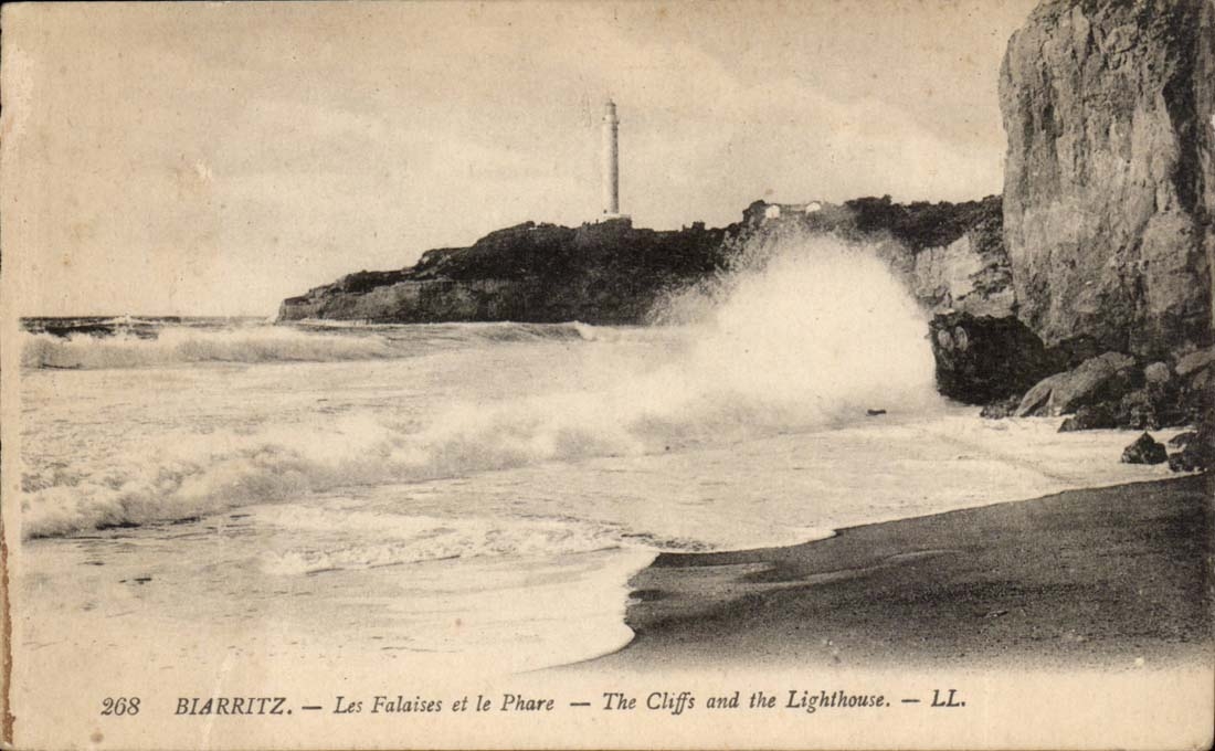 Biarritz — Les Falaises et le Phare — LL. — N° 268