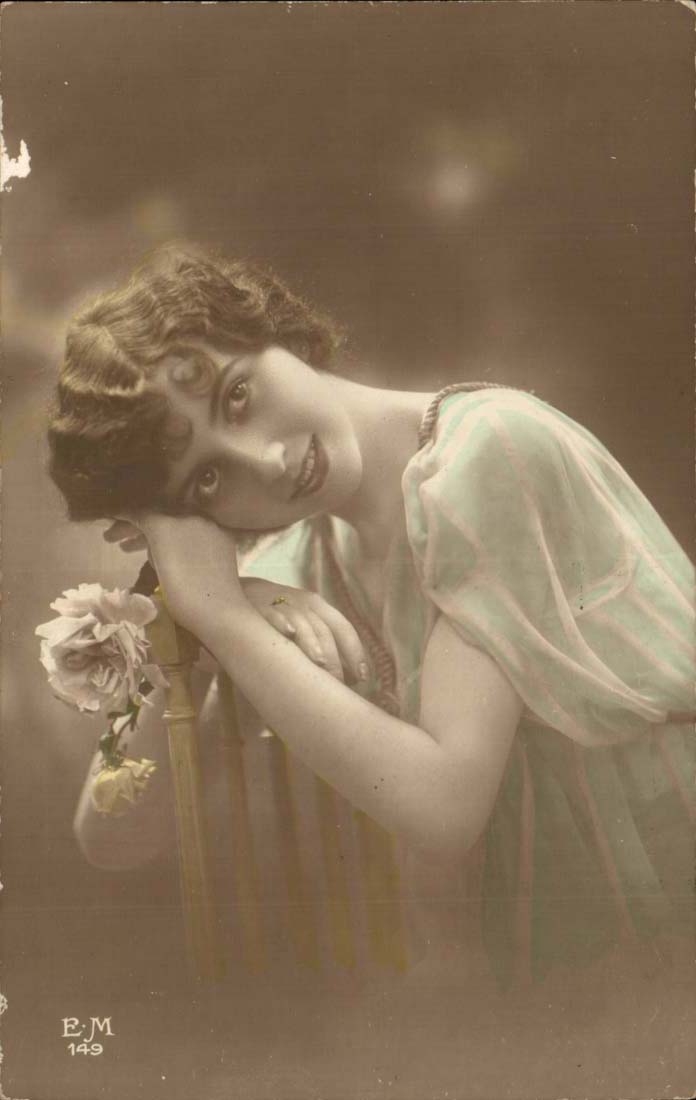 CPA Fantaisie Femme