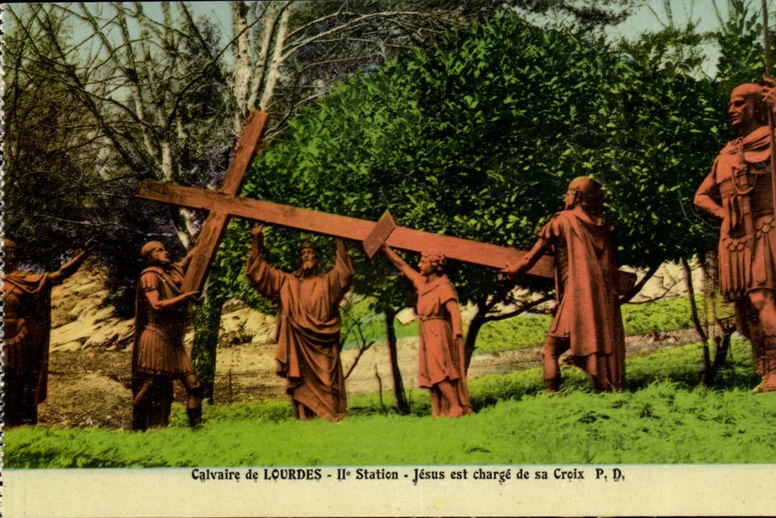 Calvaire de Lourdes - IIe Station - Jésus est chargé de sa Croix - P. D.