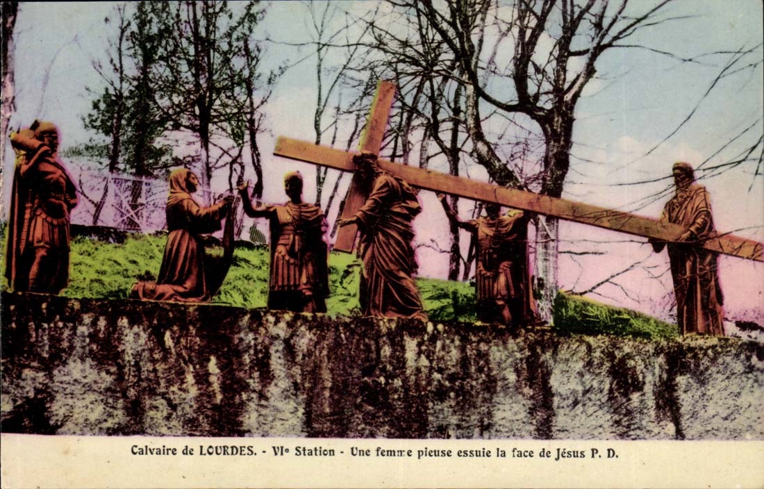 Calvaire de Lourdes — VIe Station — Une femme pieuse essuie la face de Jésus P.D.