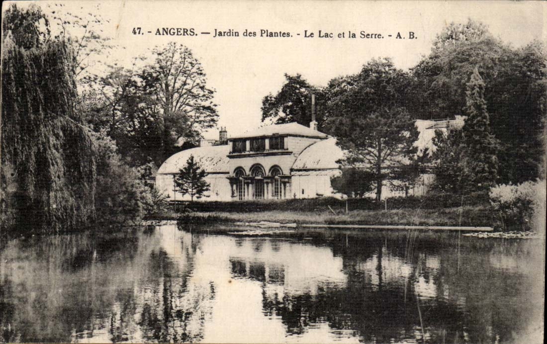 Angers CPA Jardin des plantes Le lac et la Serre