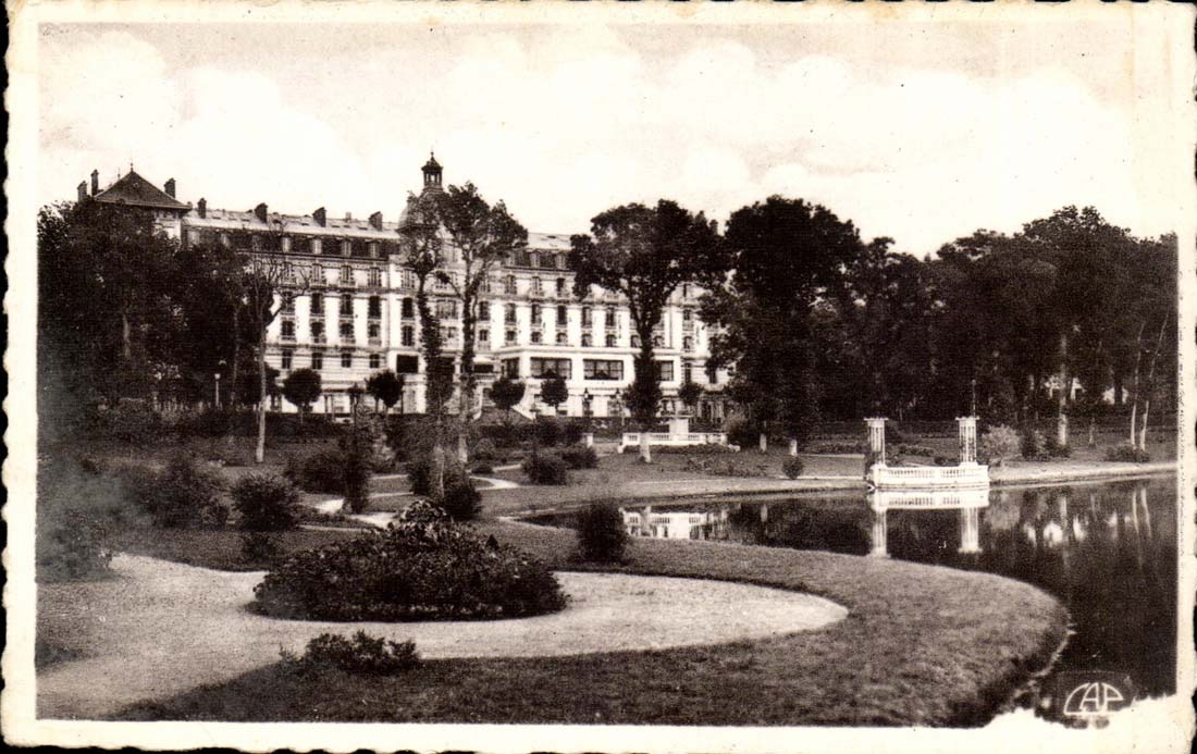 Bagnolles-de-l'Orne — El Gran Hotel y sus Jardines — Ed. des Arts Photomécaniques, París